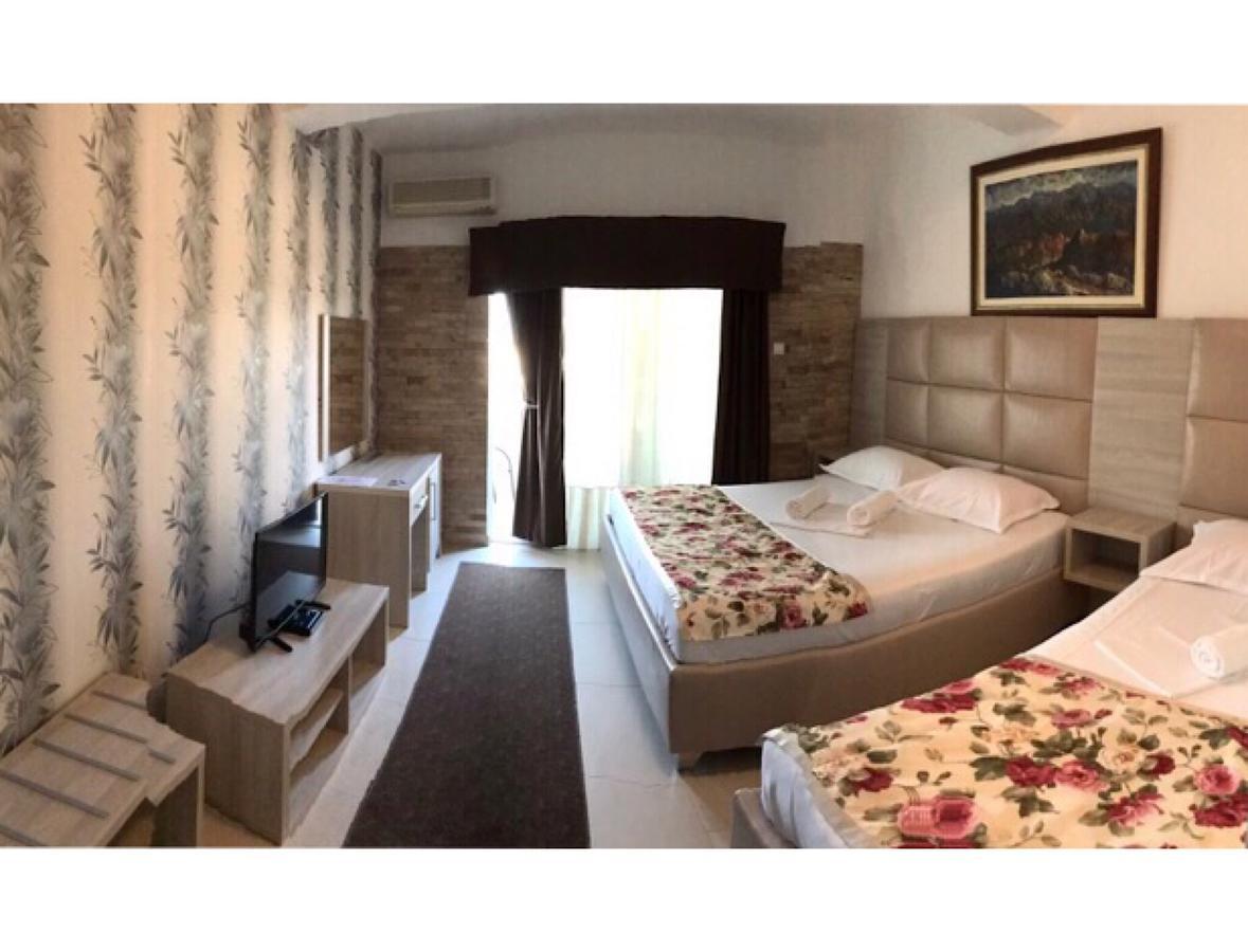 Hotel Imperial อุลซิน ภายนอก รูปภาพ