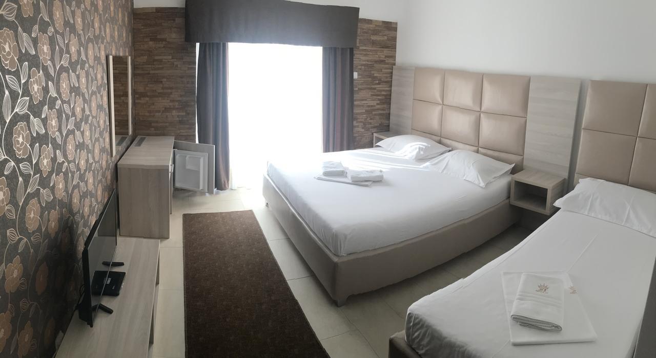 Hotel Imperial อุลซิน ภายนอก รูปภาพ