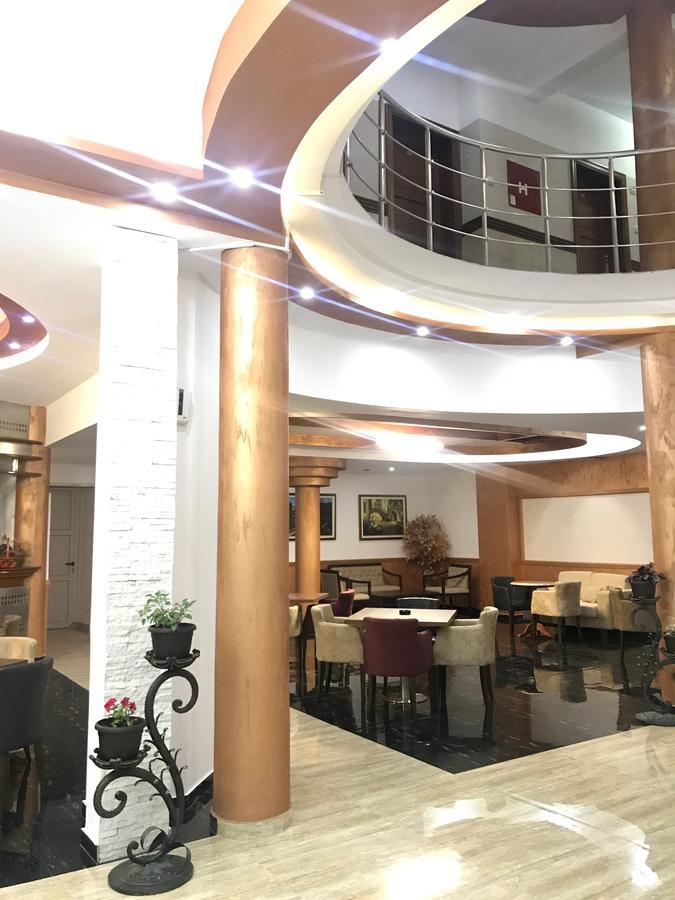 Hotel Imperial อุลซิน ภายนอก รูปภาพ